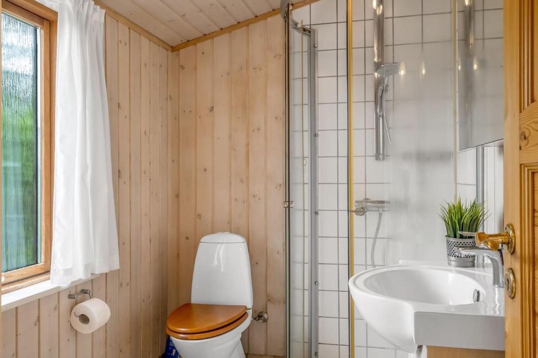 Photo of Bathroom in Hvalpsund