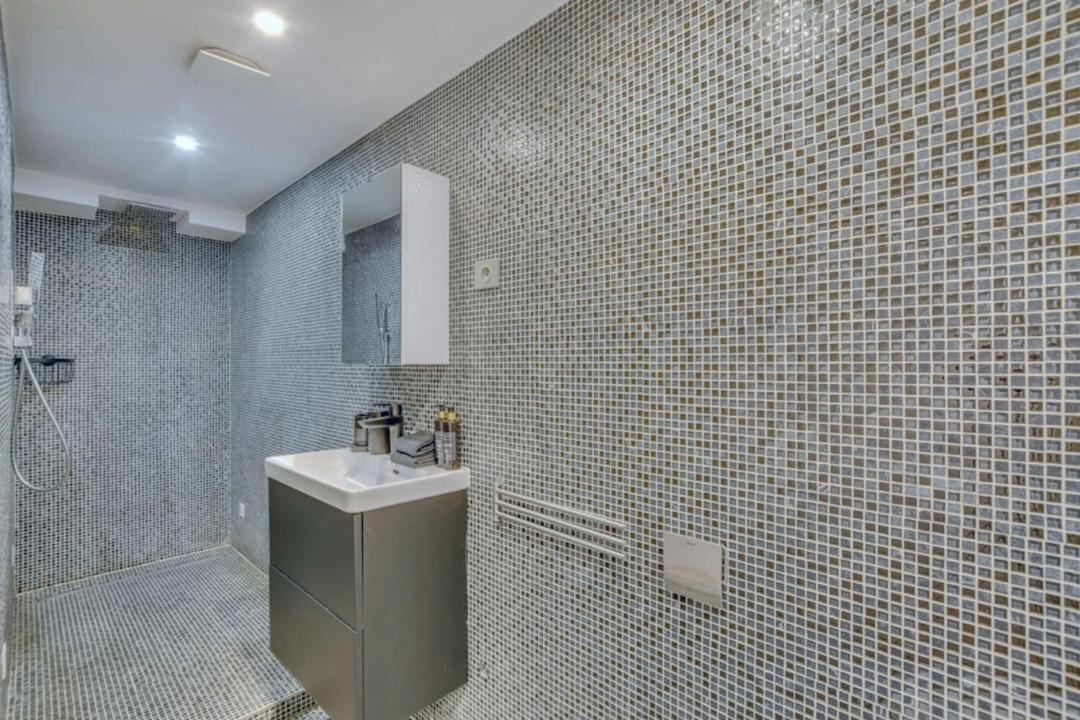 Photo of Bathroom in 14th Arrondissement