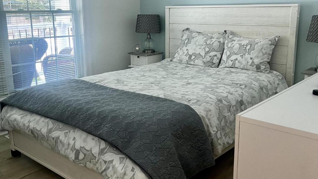 Photo of Bedroom in Town Bank