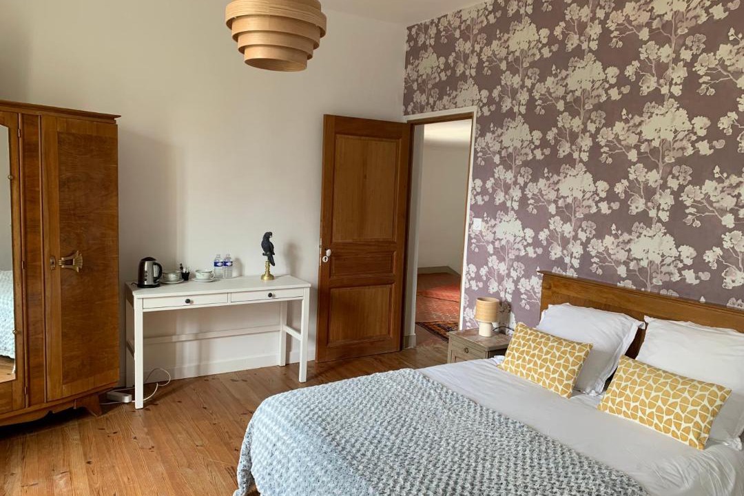 Photo of Bedroom in Loriol-du-Comtat