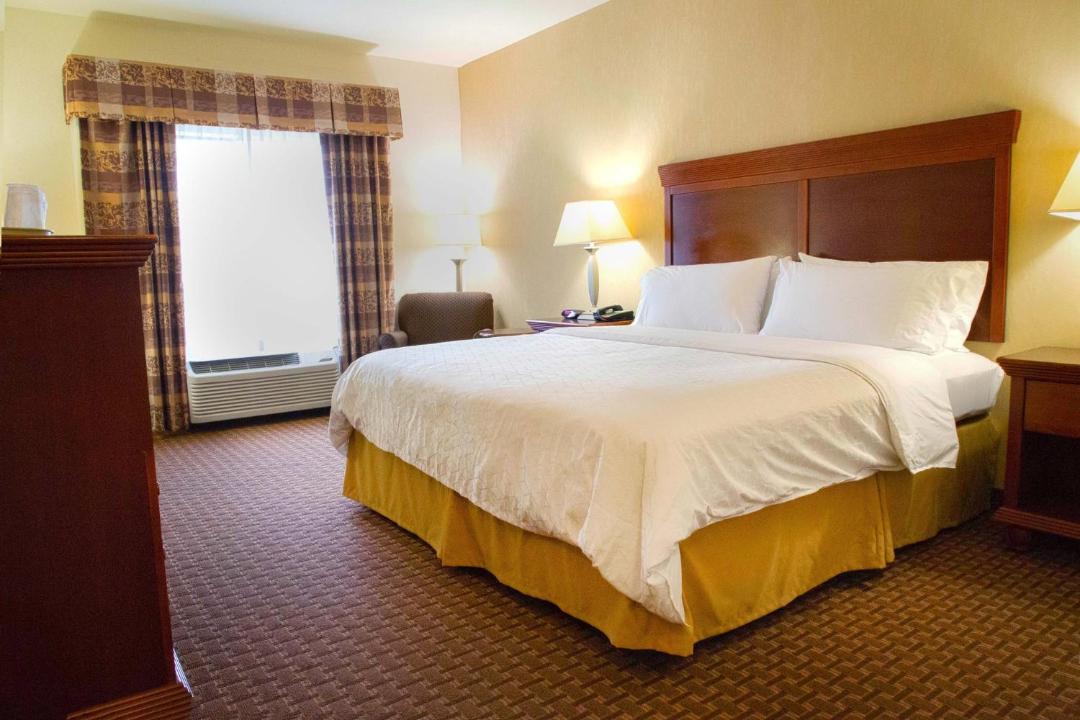Photo of Bedroom in Center