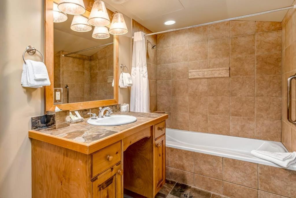 Photo of Bathroom in Deer Valley