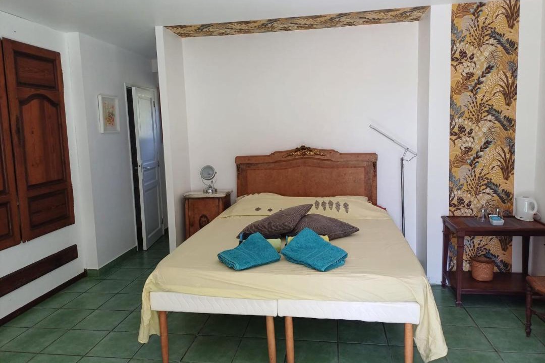 Photo of Bedroom in Illats