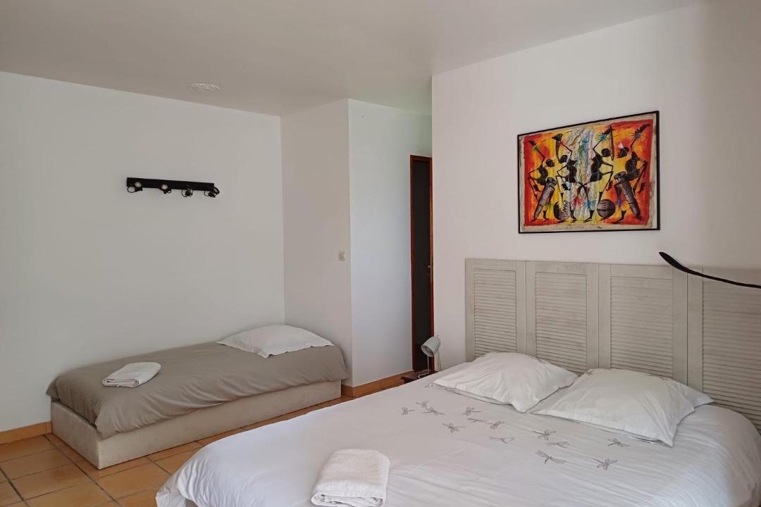 Photo of Bedroom in Illats