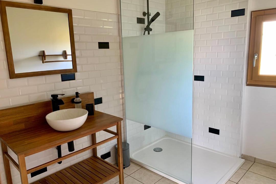 Photo of Bathroom in Illats