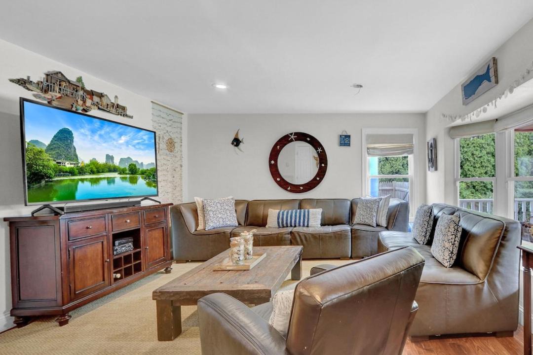 Photo of Livingroom in Mastic Beach
