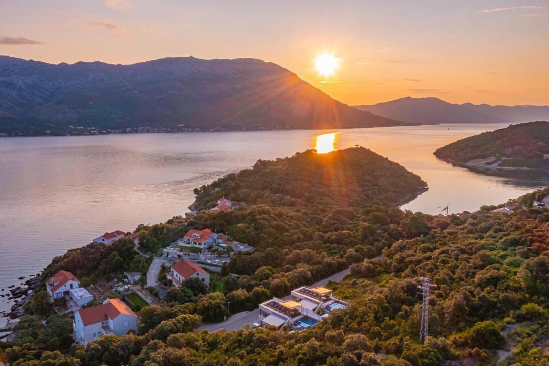 Photo of Others in Cove Tri Zala (Zrnovo)