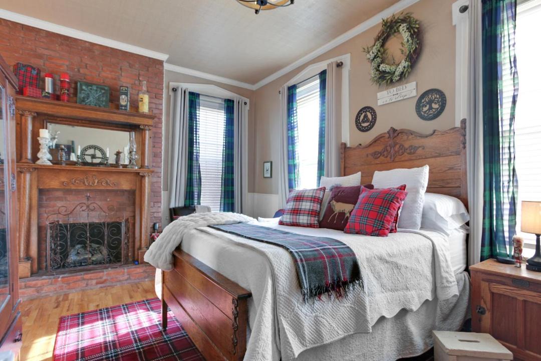 Photo of Bedroom in Weston