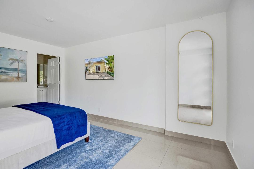 Photo of Bedroom in Mango Groves