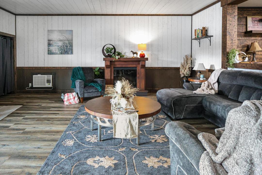Photo of Livingroom in Sturgis