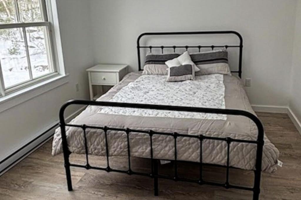 Photo of Bedroom in Isle of Springs