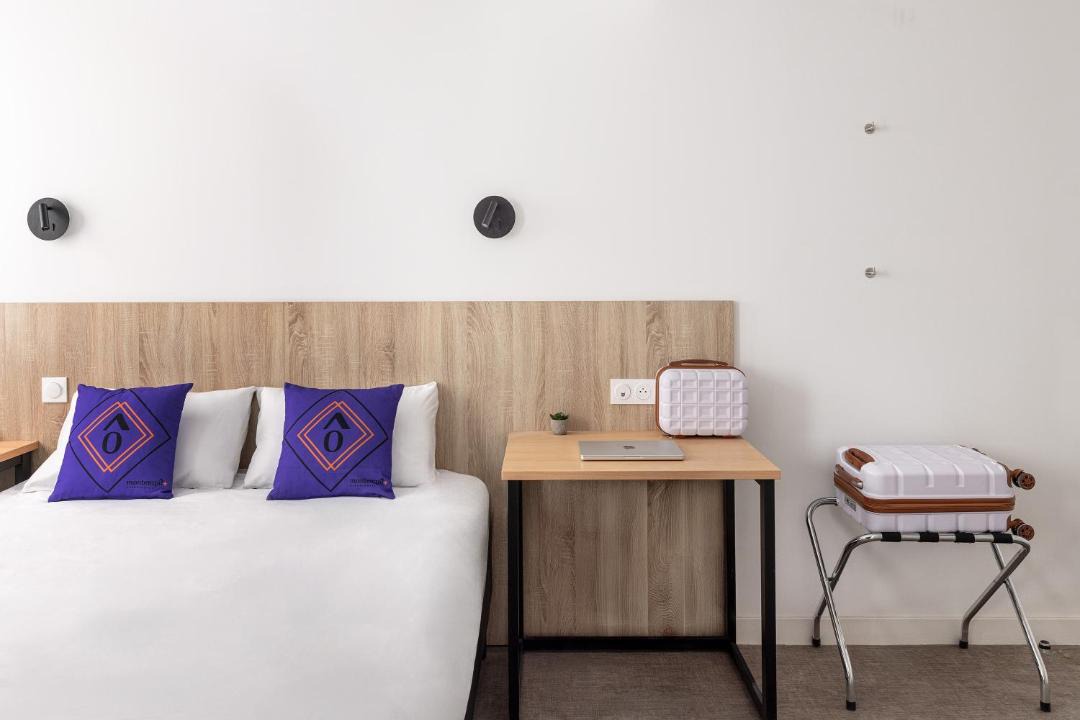 Photo of Bedroom in Fives
