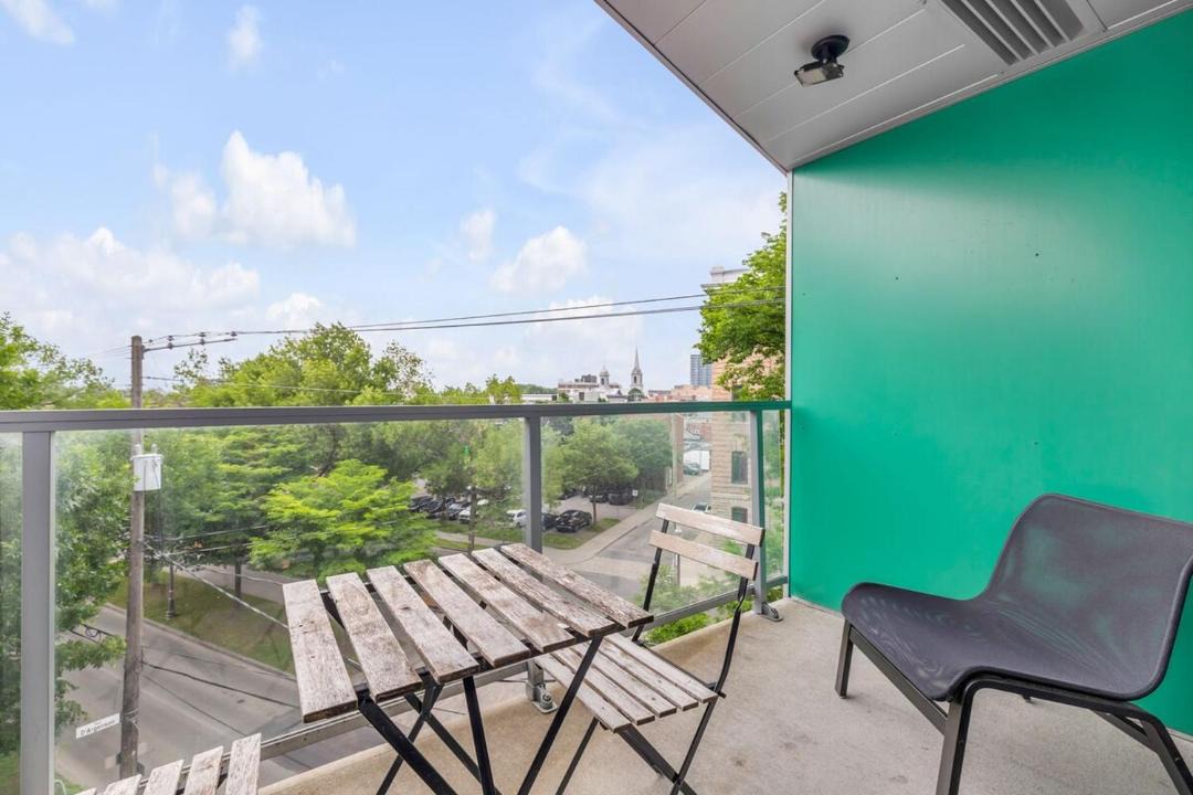 Photo of Patio Balcony in La Cite-Limoilou