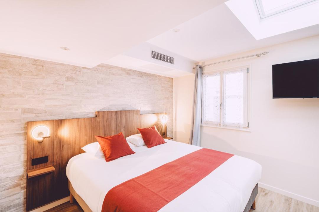 Photo of Bedroom in Chablis