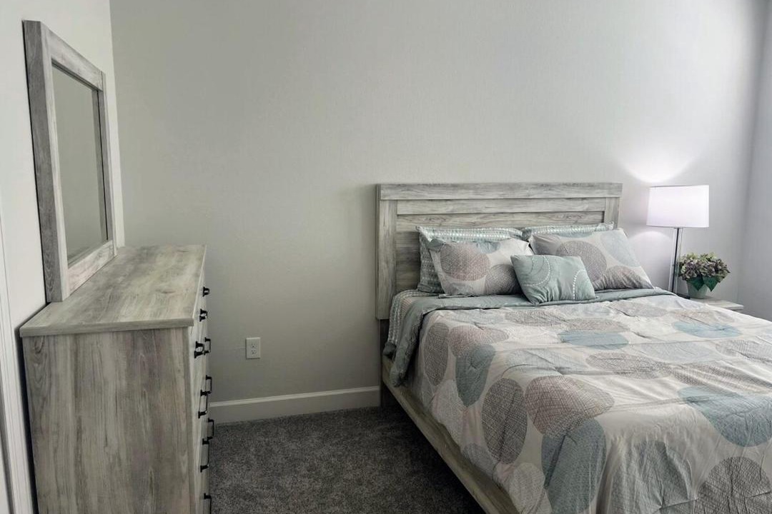 Photo of Bedroom in DeBary