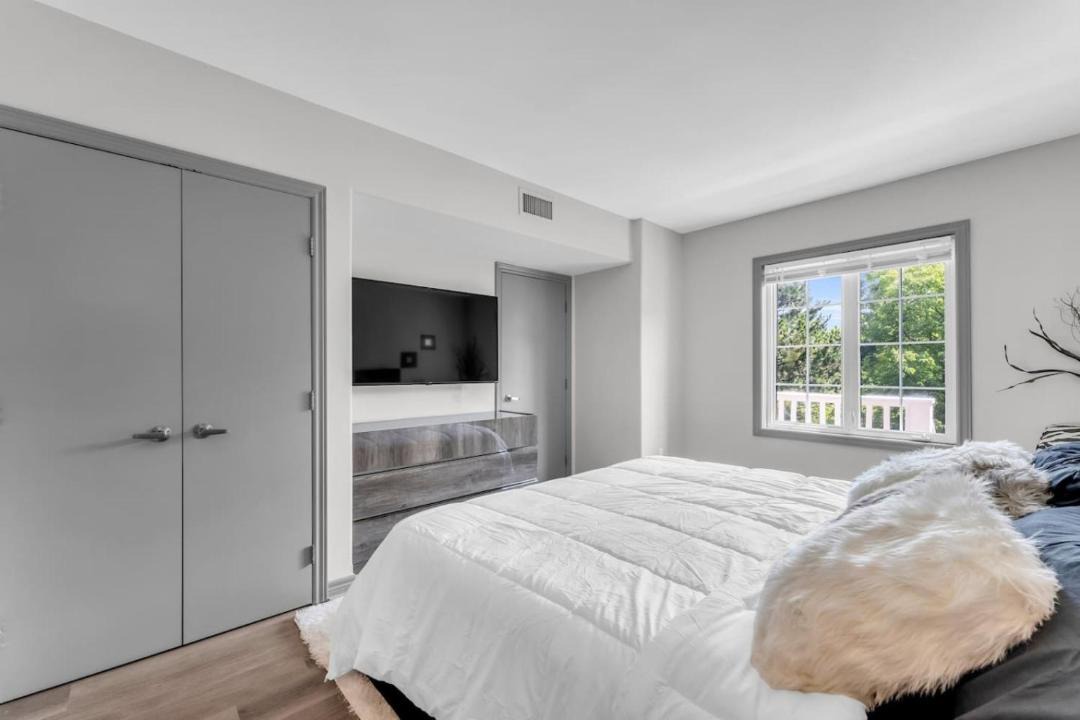 Photo of Bedroom in Oro-Medonte