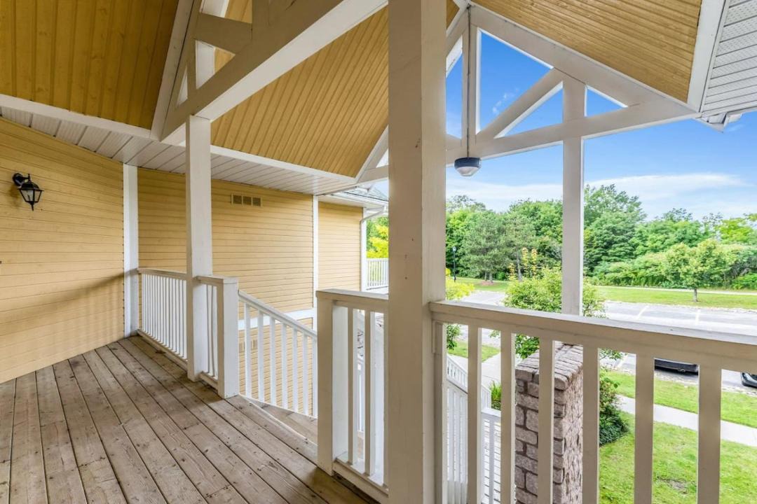 Photo of Patio Balcony in Oro-Medonte