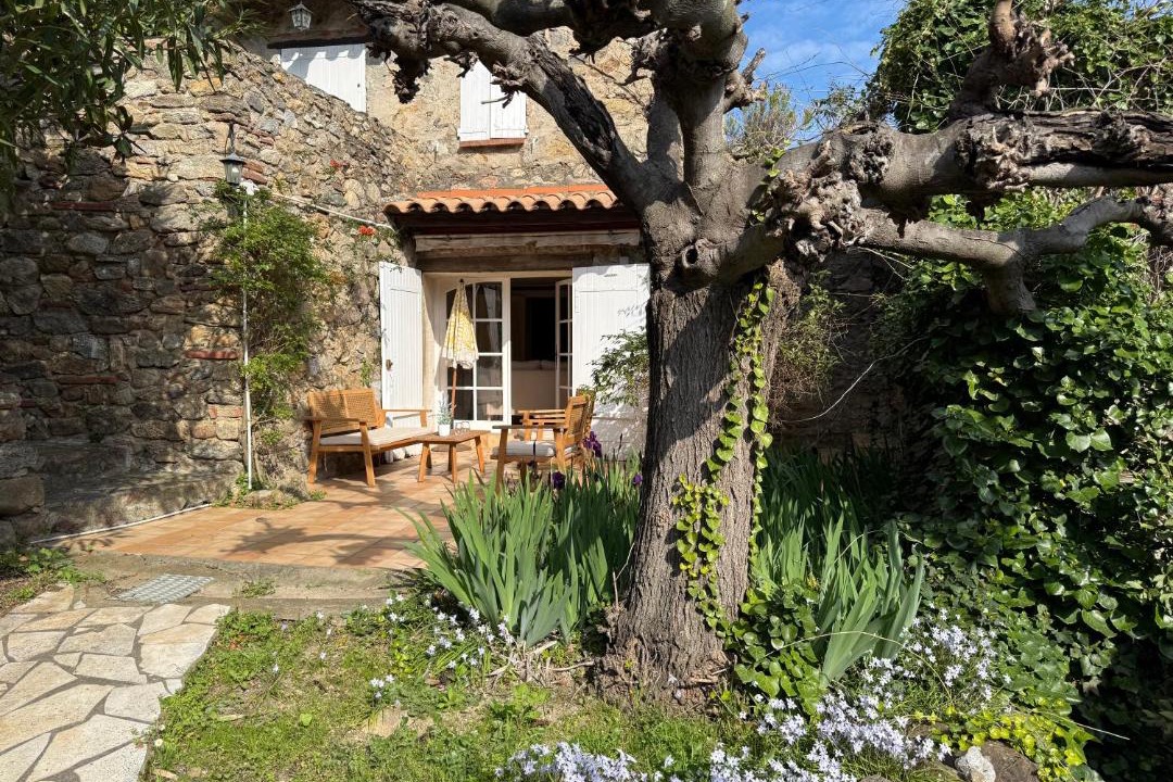 Photo of Others in Villelongue-dels-Monts