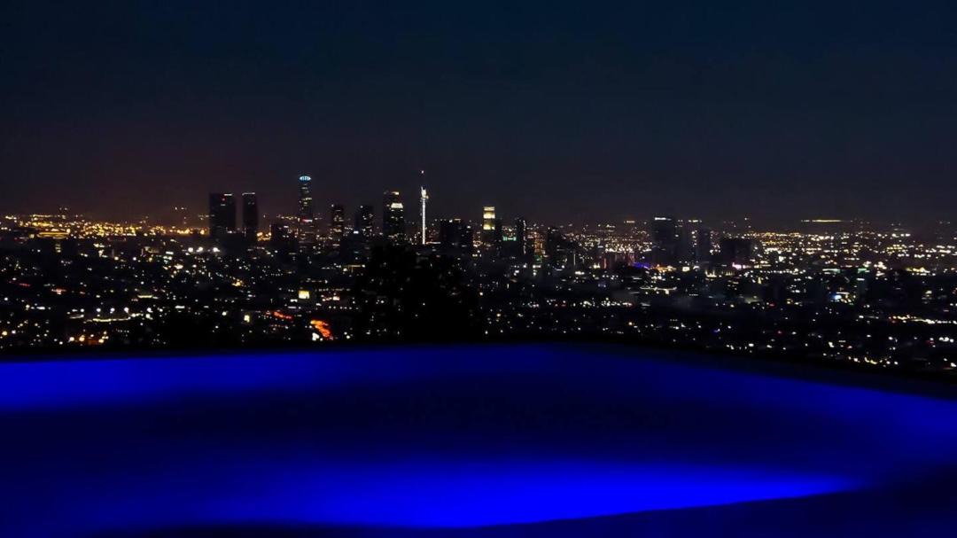 Photo of Others in Hollywood Hills
