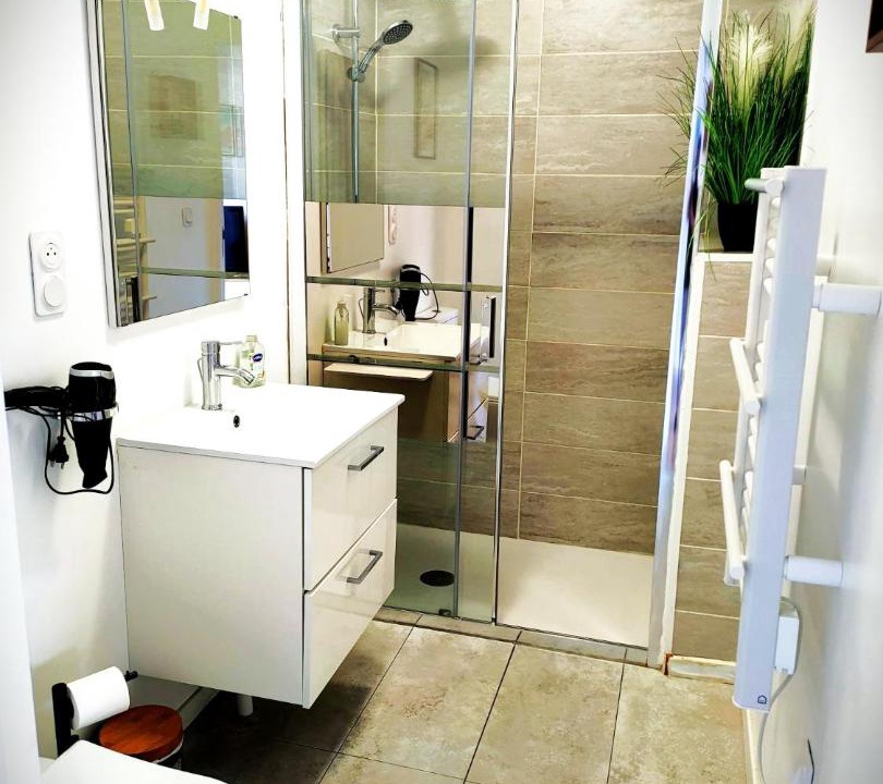 Photo of Bathroom in Virsac