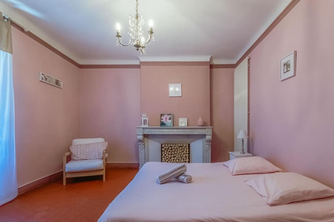 Photo of Bedroom in Saint-Victoret