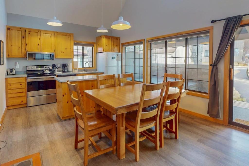 Photo of Kitchen in Sunriver