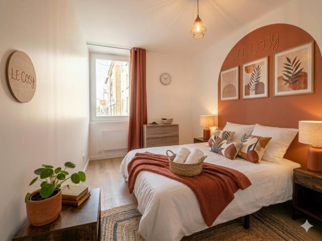 Photo of Bedroom in Saint-Rambert-d'Albon