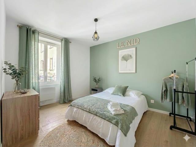 Photo of Bedroom in Saint-Rambert-d'Albon