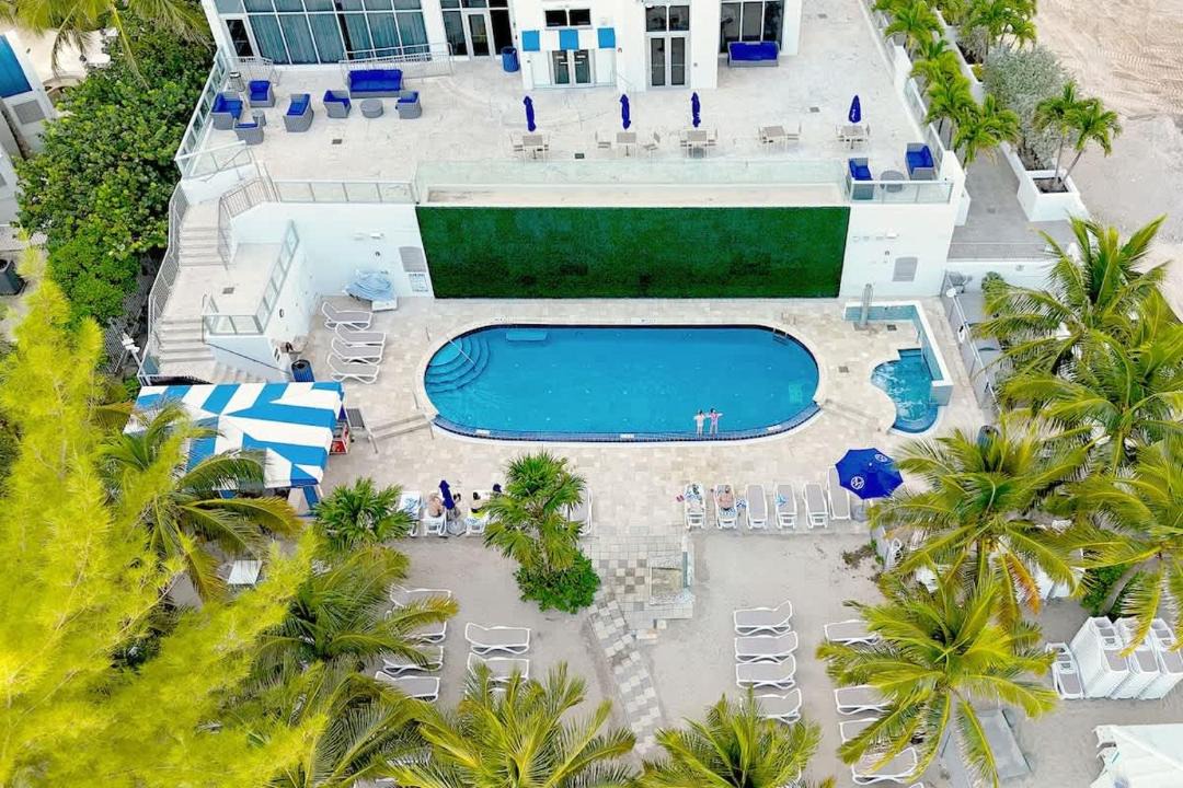 Photo of Others in Sunny Isles Beach
