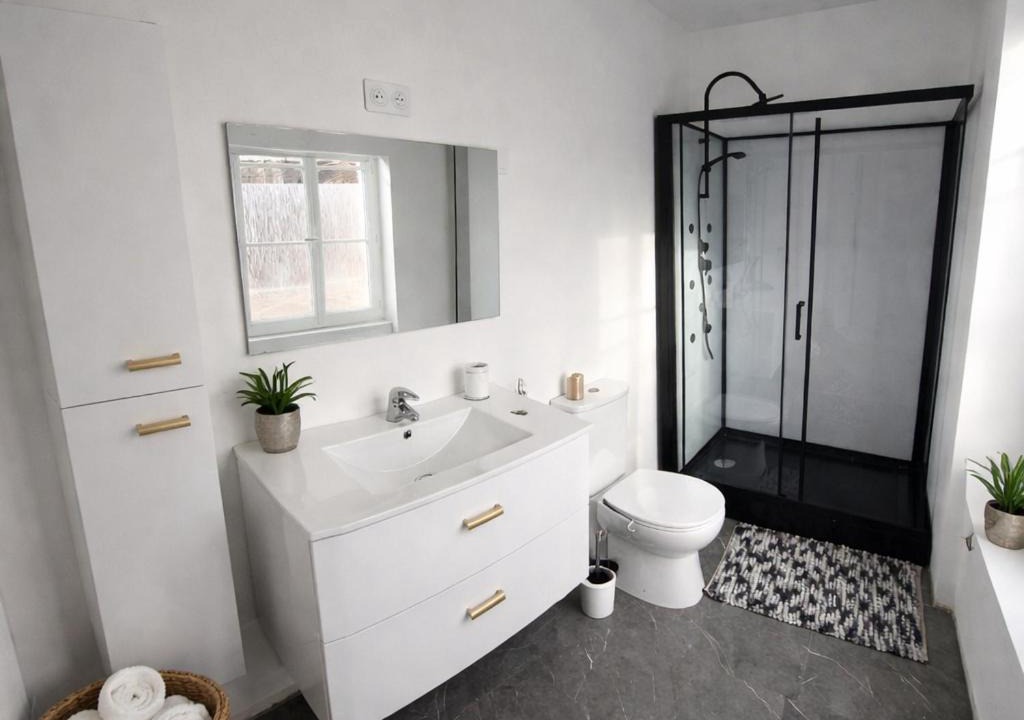 Photo of Bathroom in Auxerre