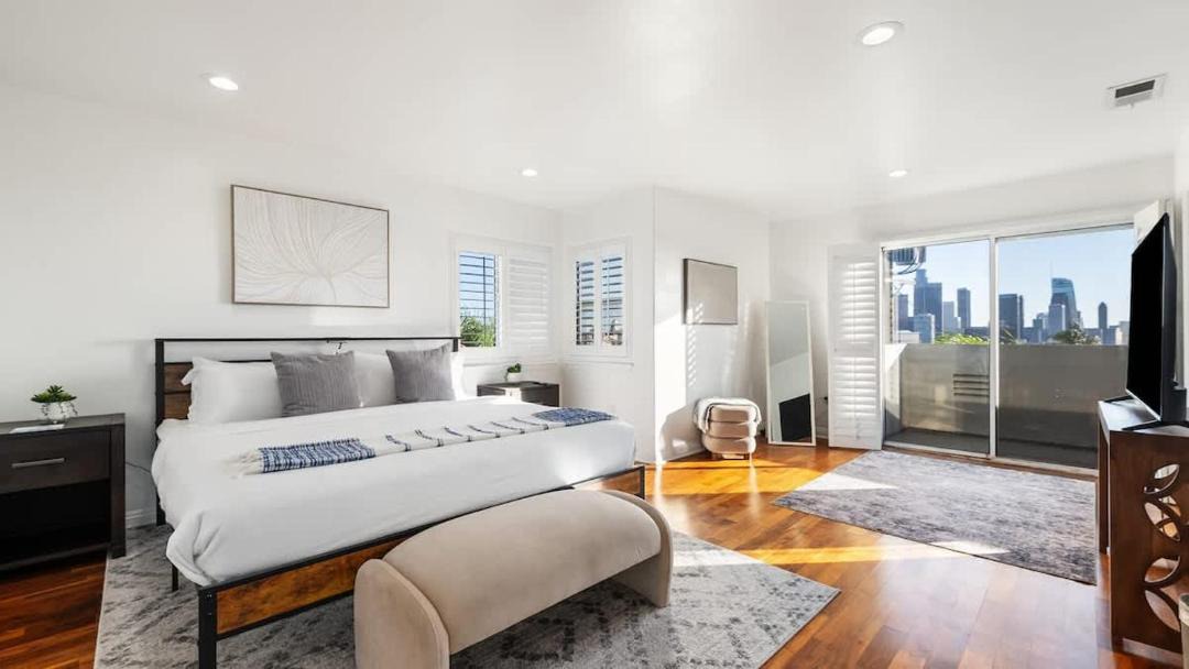 Photo of Bedroom in Downtown Los Angeles