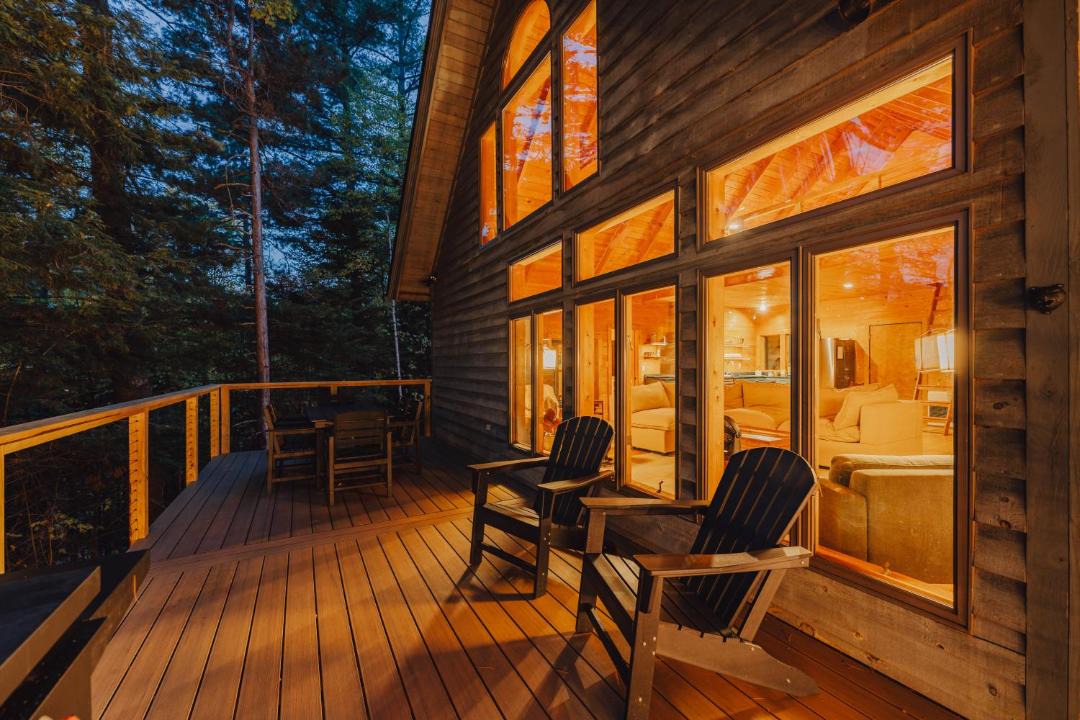 Photo of Patio Balcony in Keene Valley