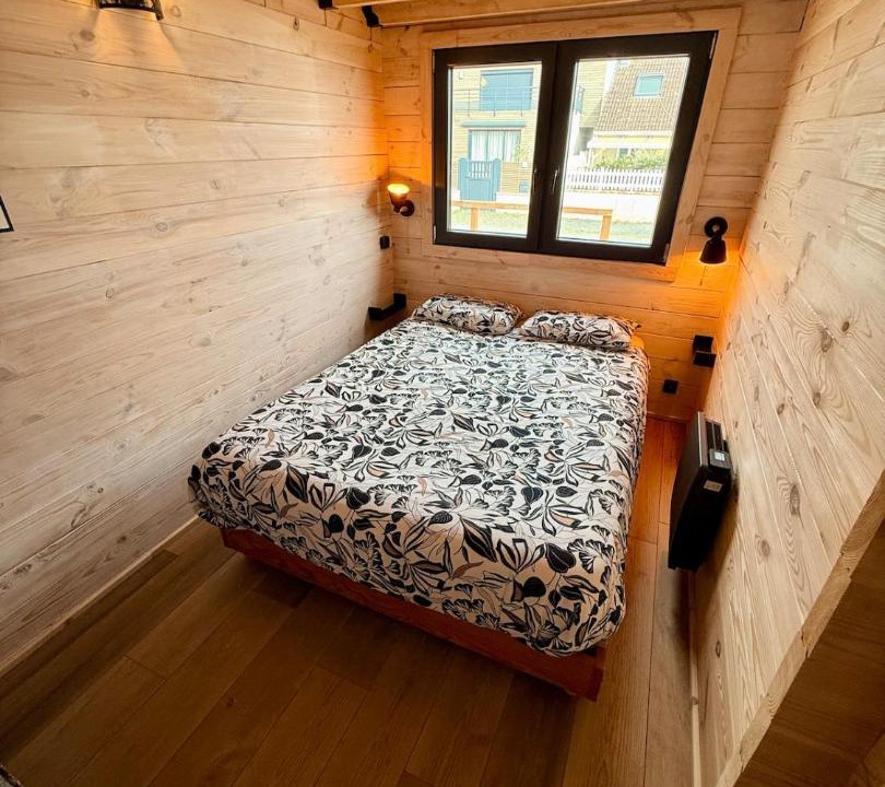 Photo of Bedroom in Hauteville-sur-Mer