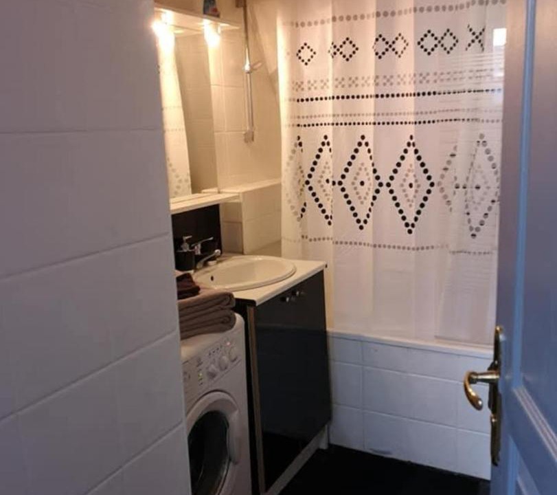Photo of Bathroom in Dieppe