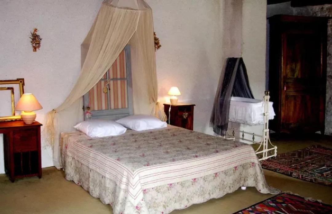 Photo of Bedroom in Montaigu-de-Quercy