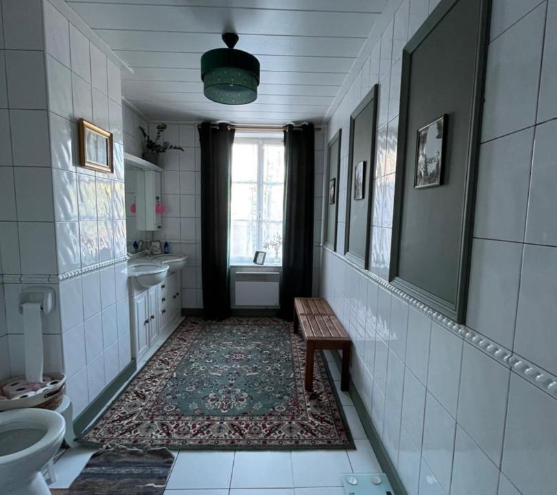 Photo of Bathroom in Rollancourt