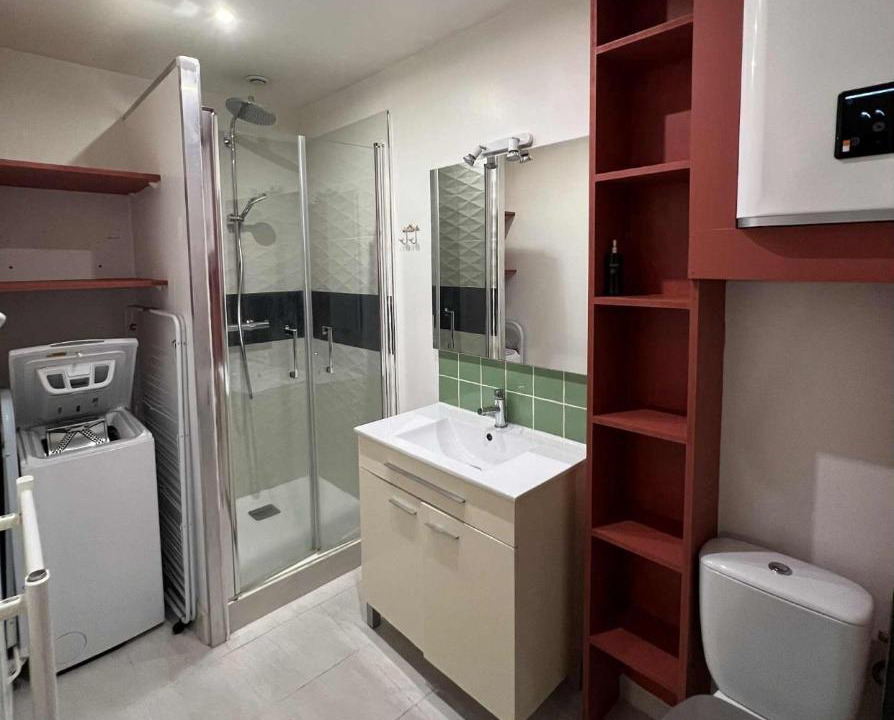 Photo of Bathroom in Dol-de-Bretagne