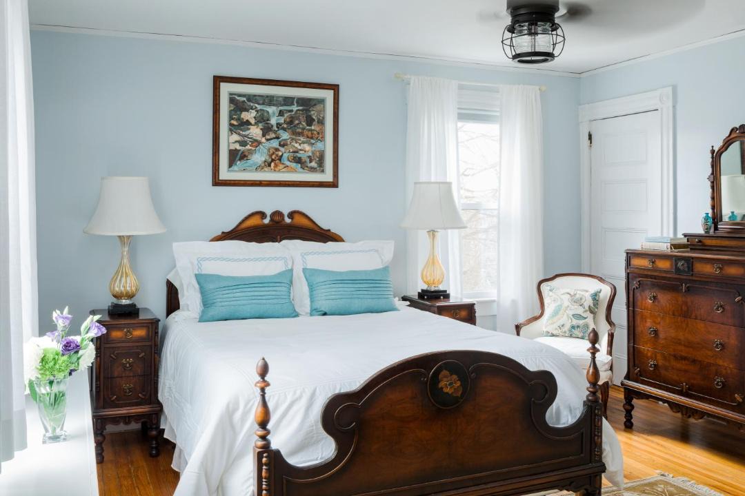 Photo of Bedroom in Jamestown