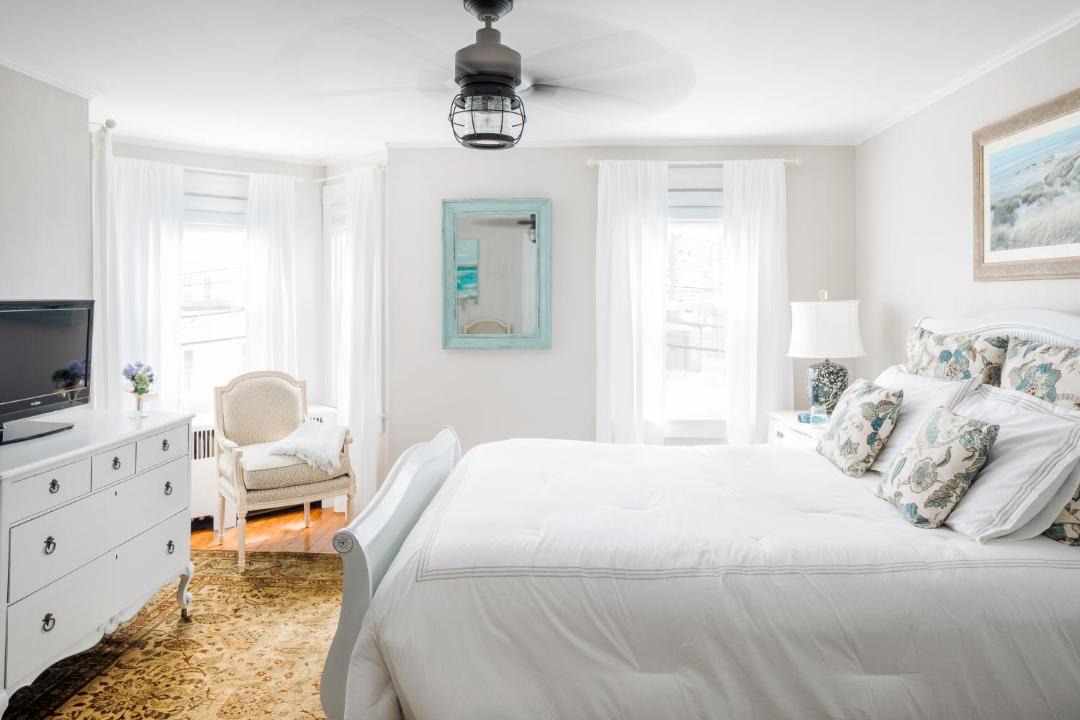 Photo of Bedroom in Jamestown