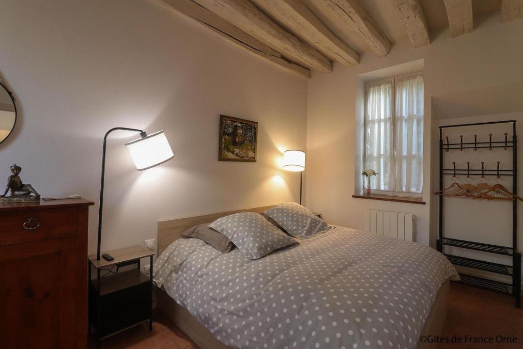 Photo of Bedroom in Sees