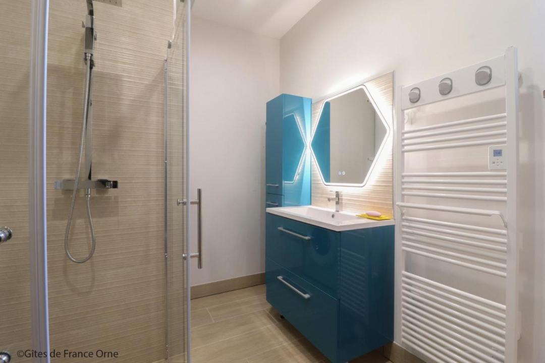 Photo of Bathroom in Sees
