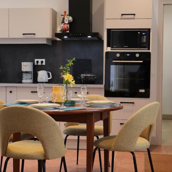 Photo of Kitchen in Sees
