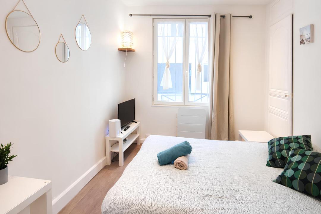 Photo of Bedroom in Quartier Saint-Marc - Croix de Pierre - Saint-Nicaise
