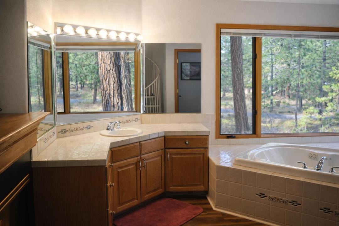 Photo of Bathroom in Black Butte Ranch