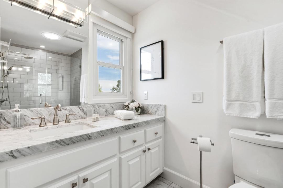 Photo of Bathroom in Los Angeles