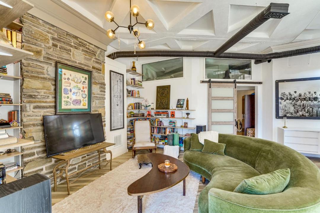 Photo of Livingroom in Lost Bridge Village