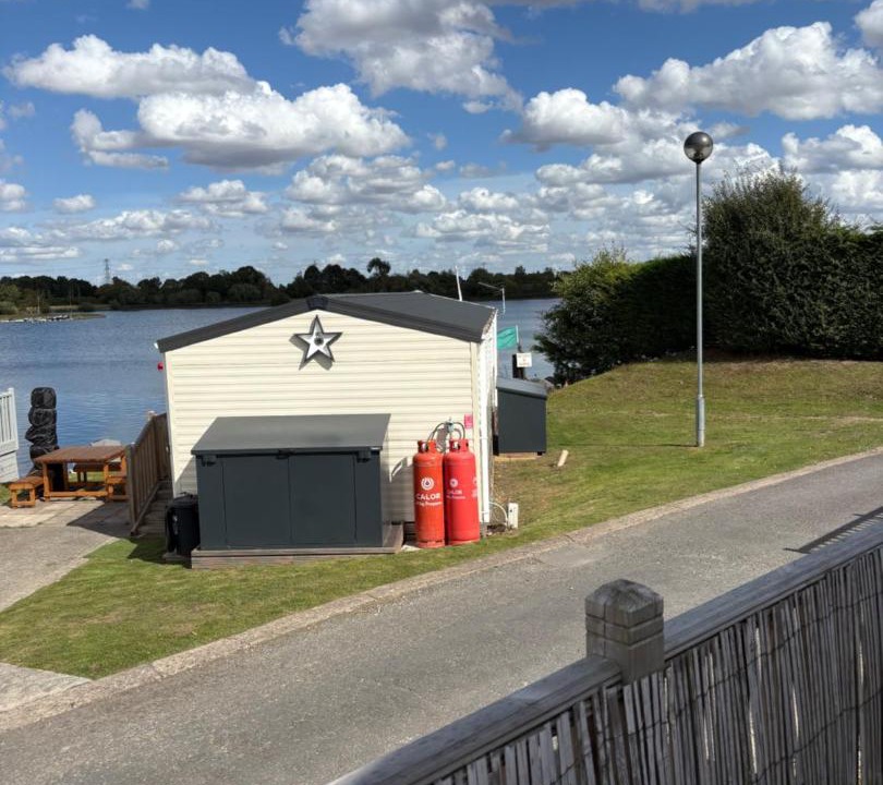 Photo of Others in Crowle