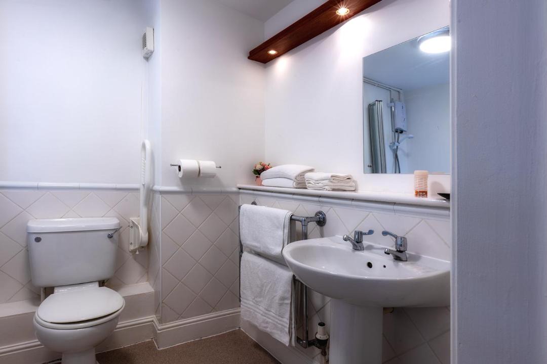 Photo of Bathroom in Winnersh