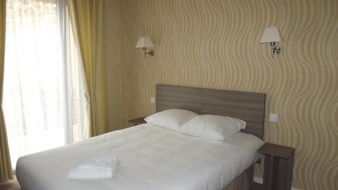 Photo of Others in Carantilly