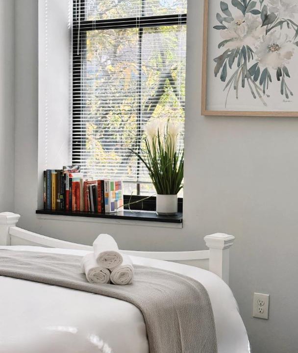 Photo of Bedroom in Downtown